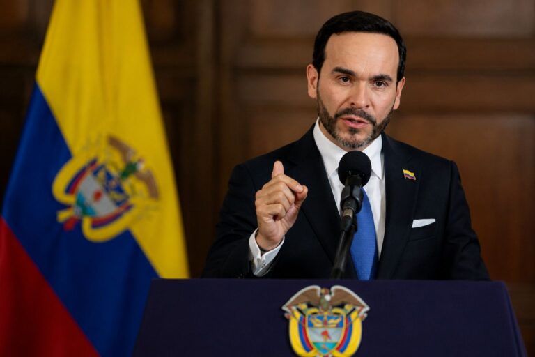 Colombia Authorizes Extradition of Five Armed-Group Leaders to the United States